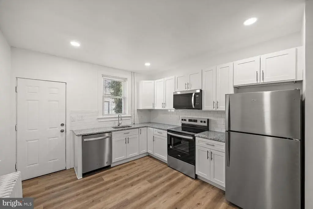 1715 W 8th St, WILMINGTON