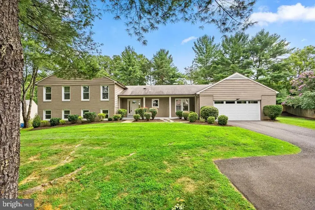 9428 Meadow Shire Ln, GREAT FALLS