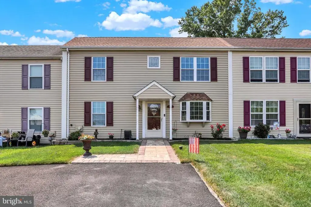 5759 Cavalier Ct # E, BENSALEM