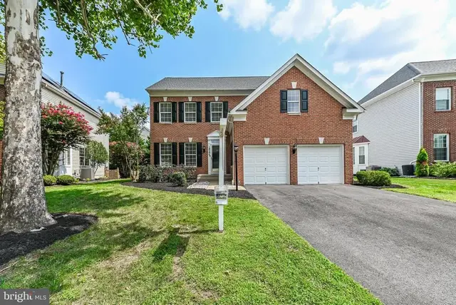 18264 Oak Lake Ct, Leesburg