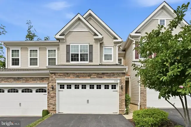 244 Clermont Dr, Newtown Square