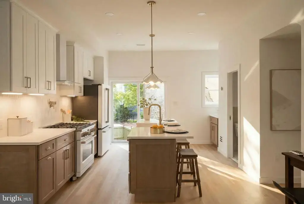 1827 Vermont Ave Nw, WASHINGTON