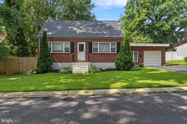 108 Wyoming Ave, Wilmington