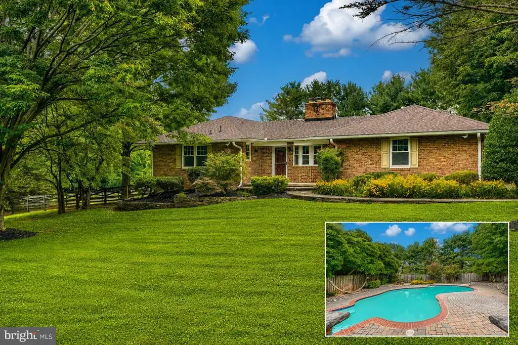 1050 Streaker Rd, ELDERSBURG