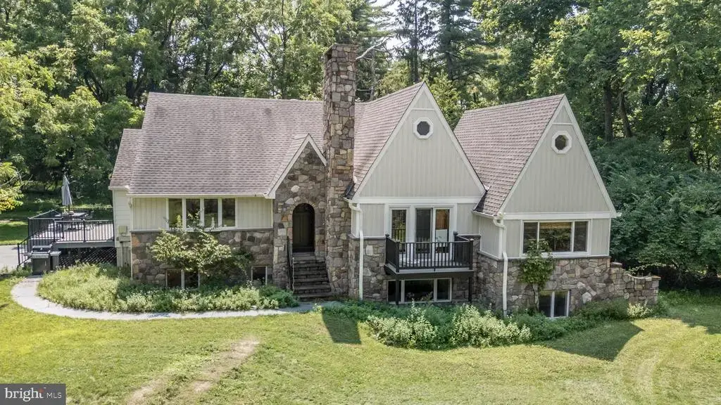 596 Keefe Rd, LAWRENCEVILLE