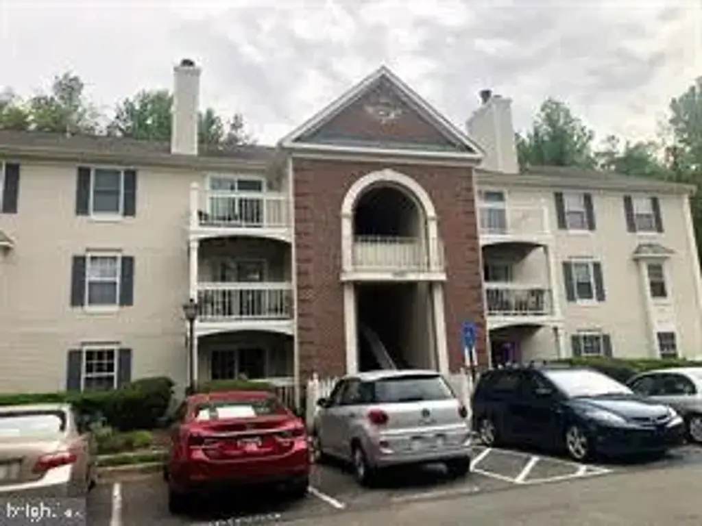 8600 Shadwell Dr #10, ALEXANDRIA