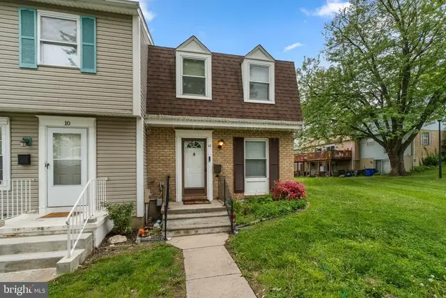 12 Coats Bridge Pl #2f, Frederick