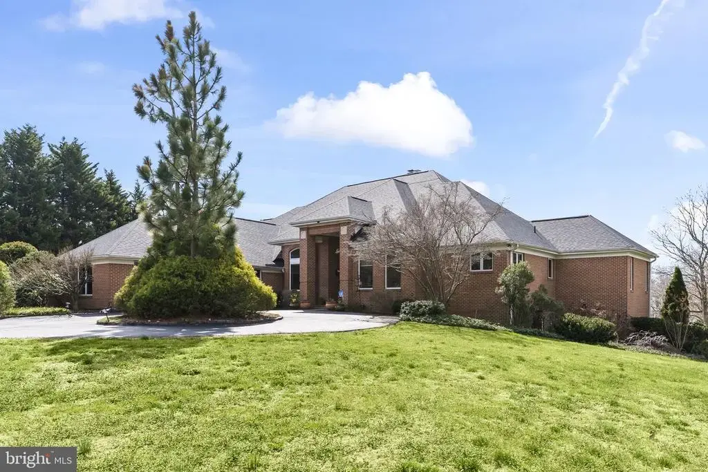 615 Traveller Ct, LOTHIAN