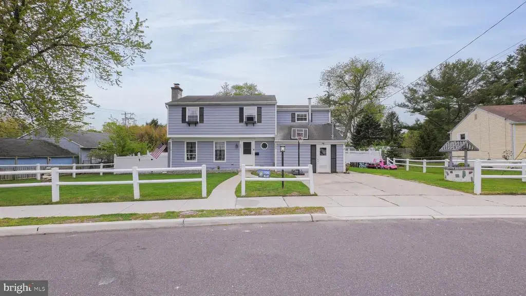 103 Cherokee Ln, ABSECON