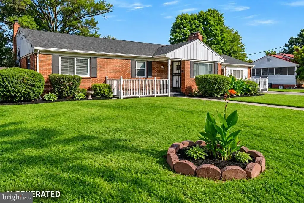 5707 Center Dr, TEMPLE HILLS