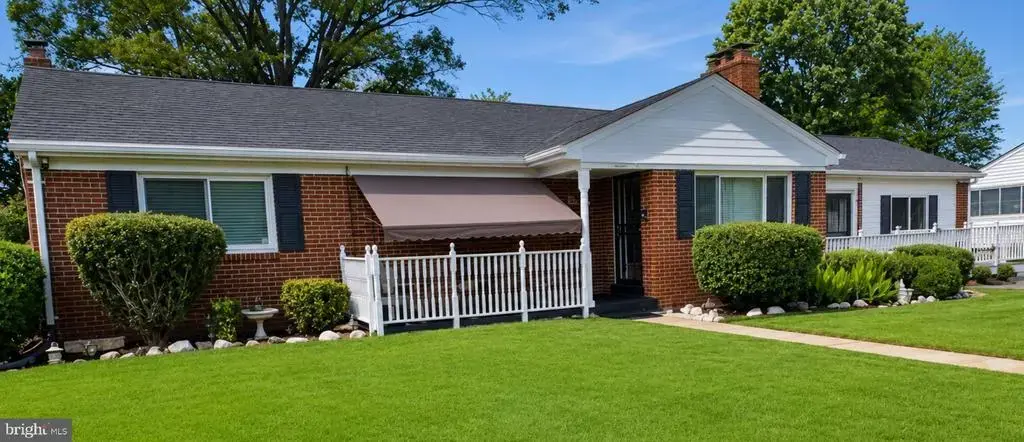 5707 Center Dr, TEMPLE HILLS