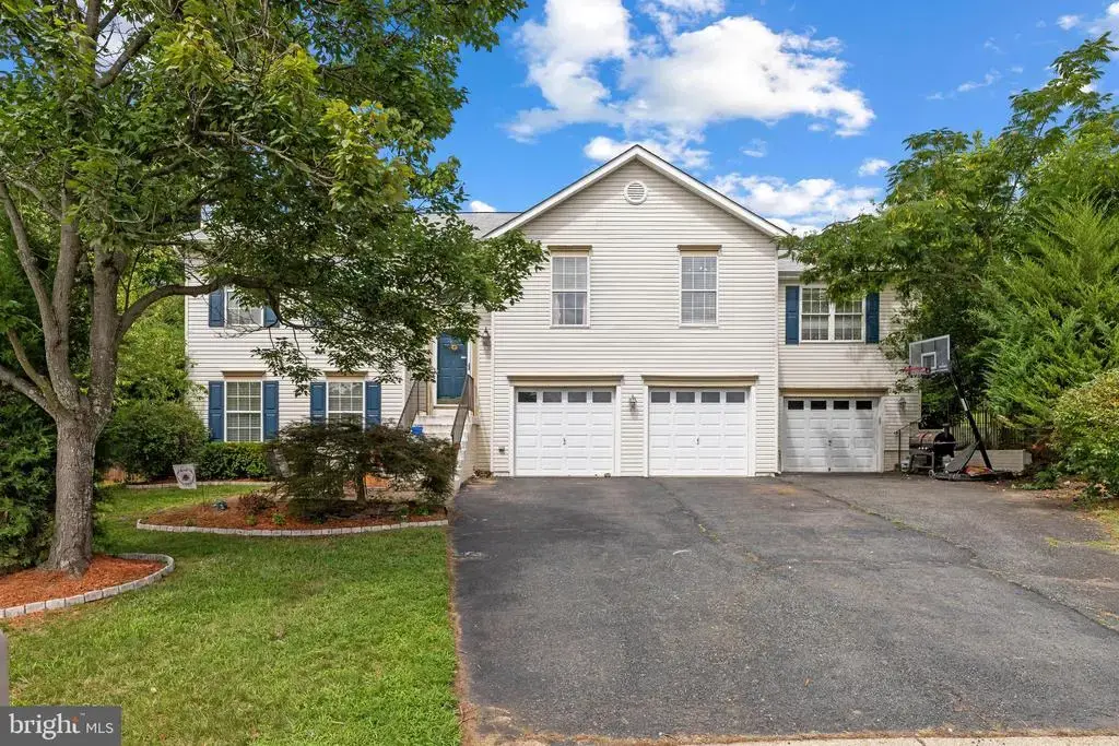 11 Tenbrooke Ct, STAFFORD