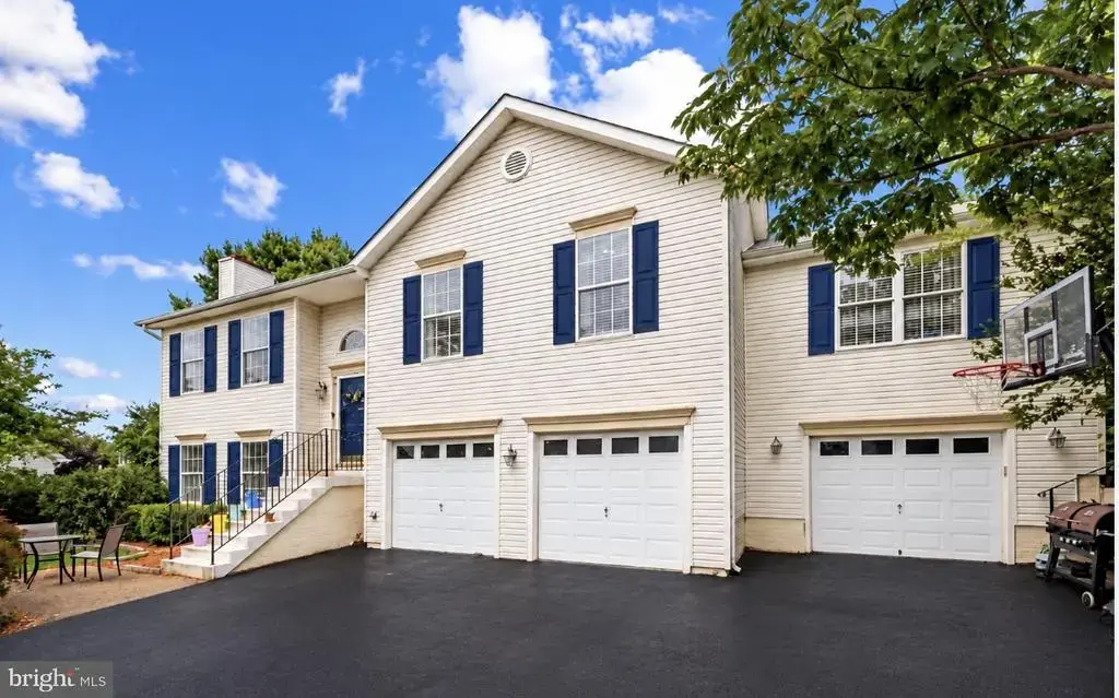 11 Tenbrooke Ct, STAFFORD