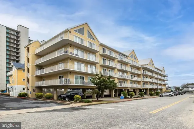 9 90th St #103, Ocean City