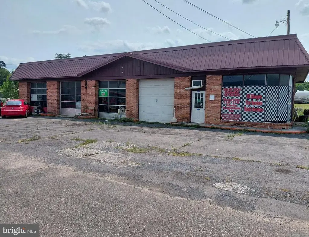 425 Keyser Ave, PETERSBURG