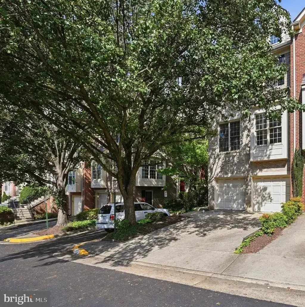 6030 Kelsey Court, FALLS CHURCH