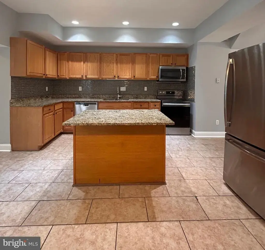530 Rose Hill Ter, BALTIMORE