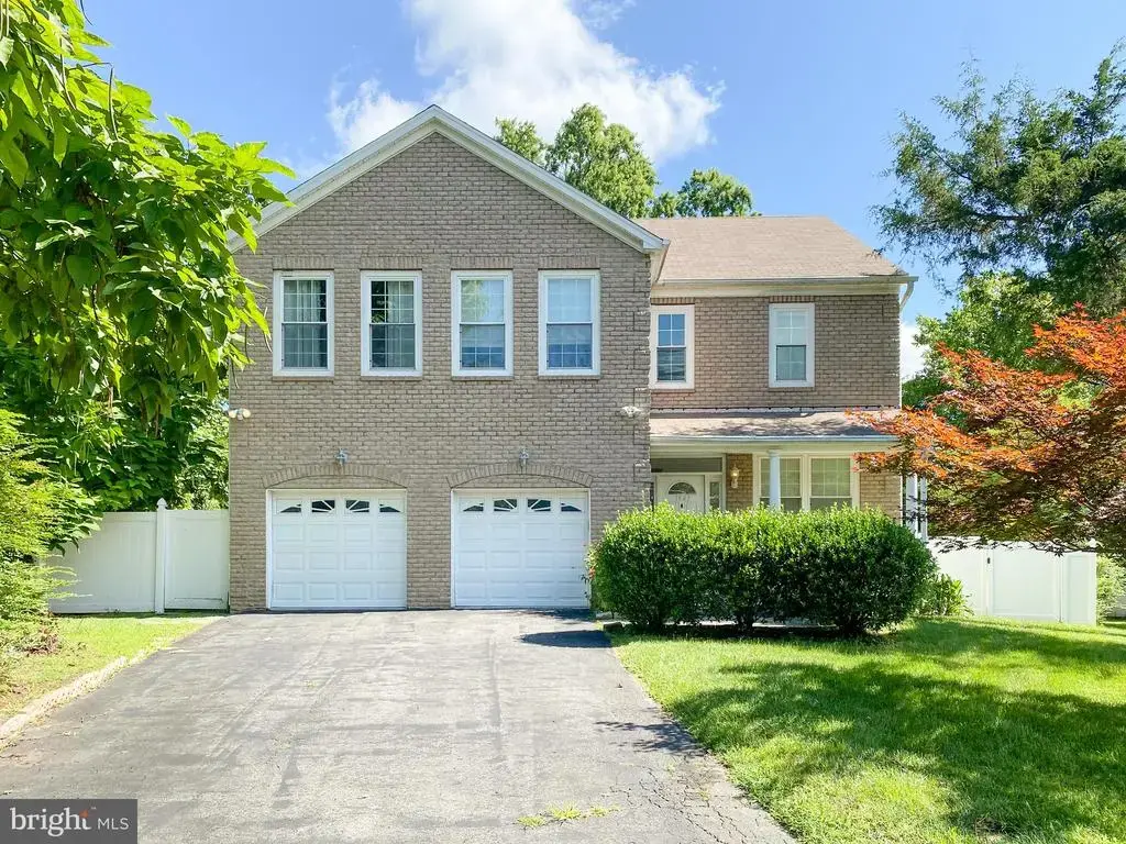 1947 Fay Pl, FALLS CHURCH