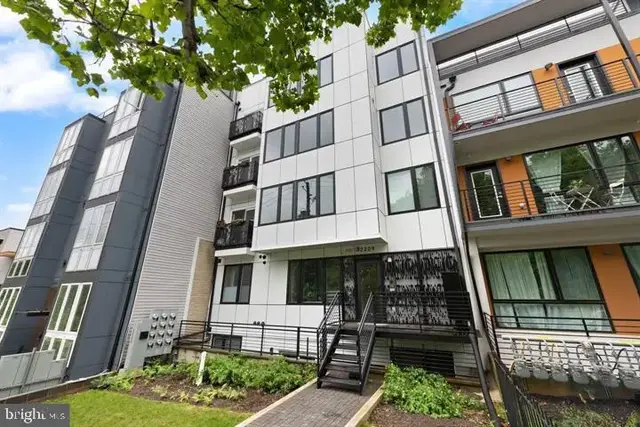 2209 M St Ne #1, Washington