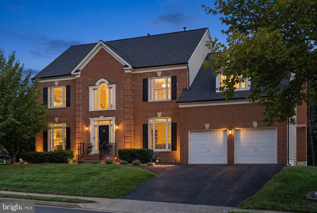 2053 George Washington Rd, VIENNA