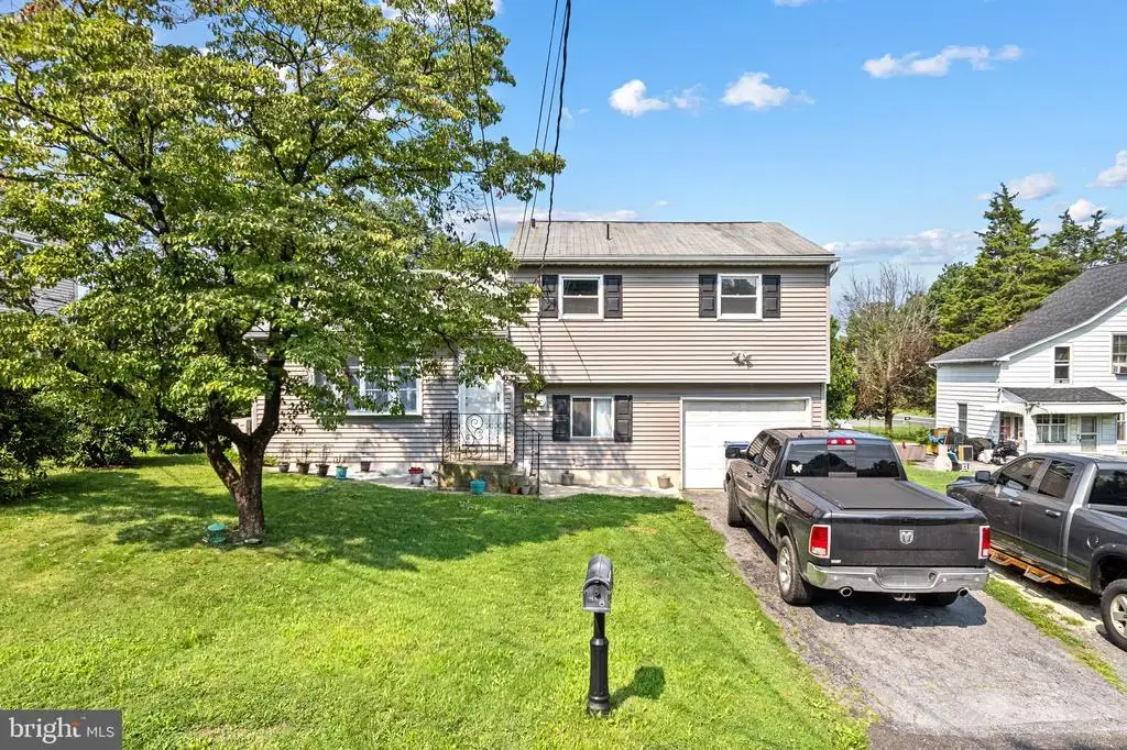 2300 S Filbert St, ALLENTOWN