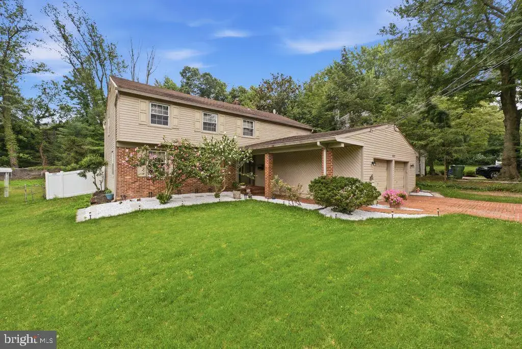557 Covered Bridge Rd, CHERRY HILL