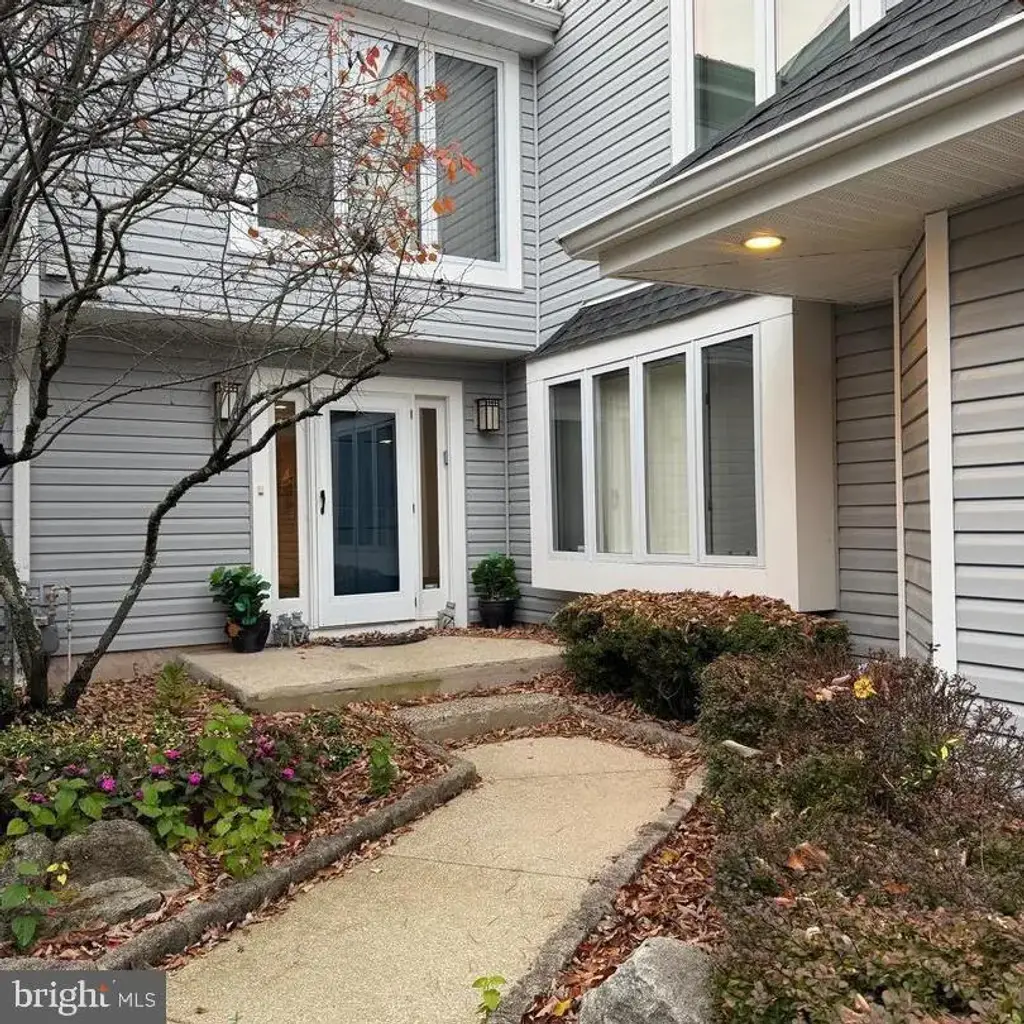 203 Sunshine Lakes Dr, VOORHEES