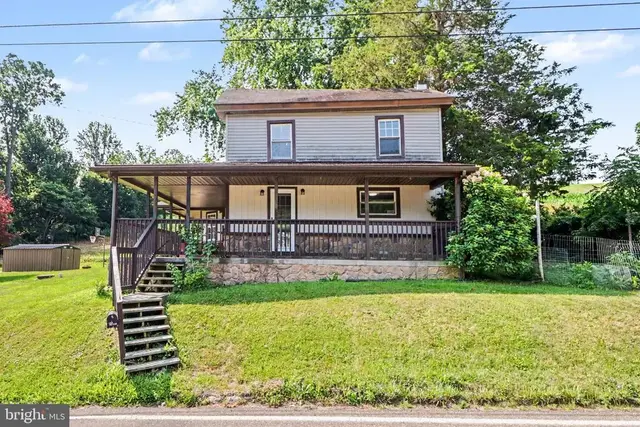 1624 Urban Rd, Herndon