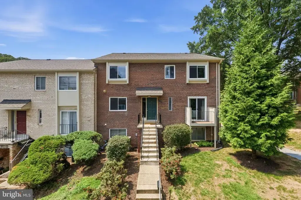 6822 Perry Penney Dr #91, ANNANDALE