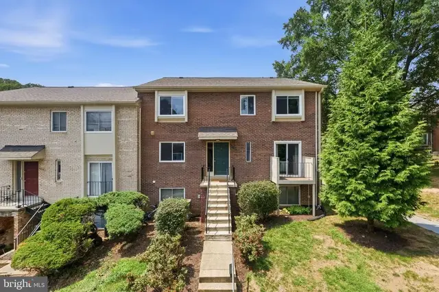 6822 Perry Penney Dr #91, Annandale