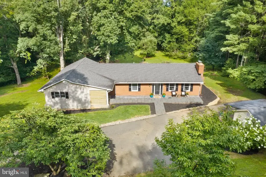 5290 Hillside Dr, WARRENTON