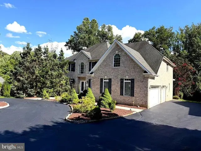 121 Kingsley Rd Se, Vienna