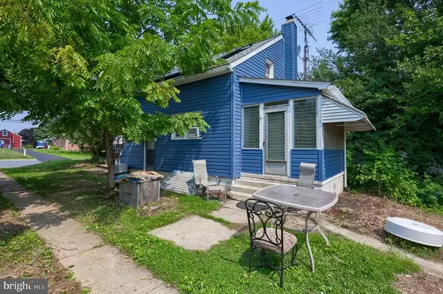 429 N Pleasant Ave, Dallastown