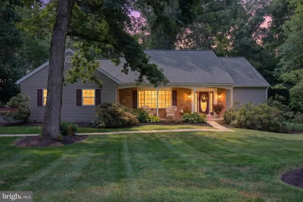 294 Westview Dr, ELIZABETHTOWN