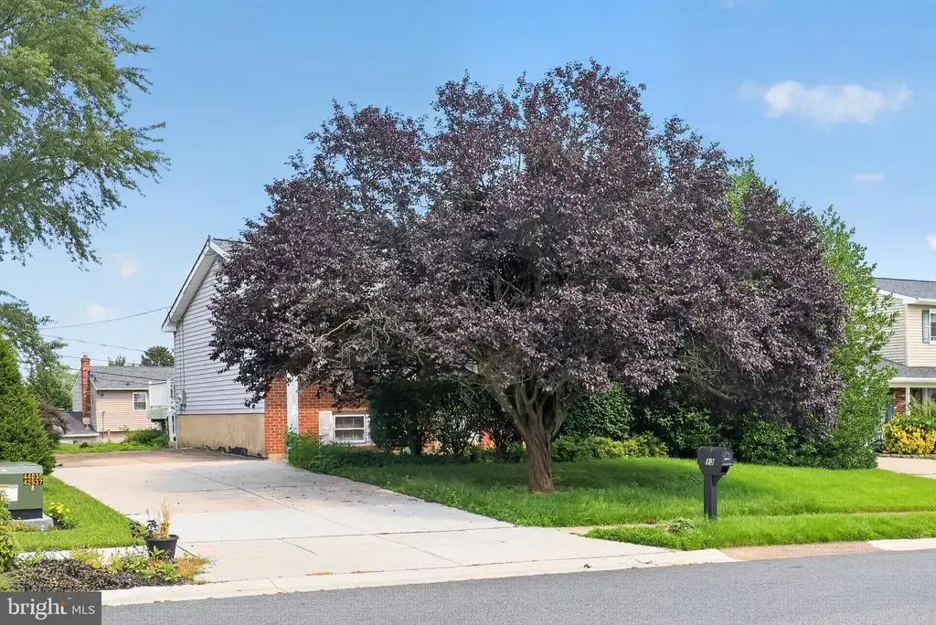 13 White Clay Cres, NEWARK