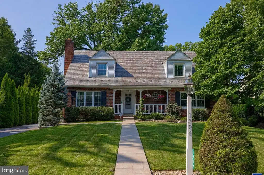 1306 Hillcrest Rd, LANCASTER