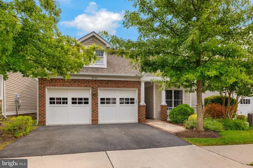 8949 Yellow Daisy Pl, LORTON