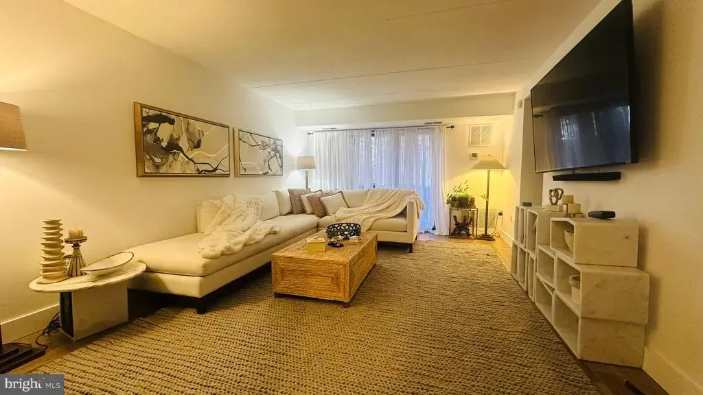 5236 W Running Brook Rd #201, COLUMBIA