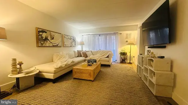 5236 W Running Brook Rd #201, Columbia