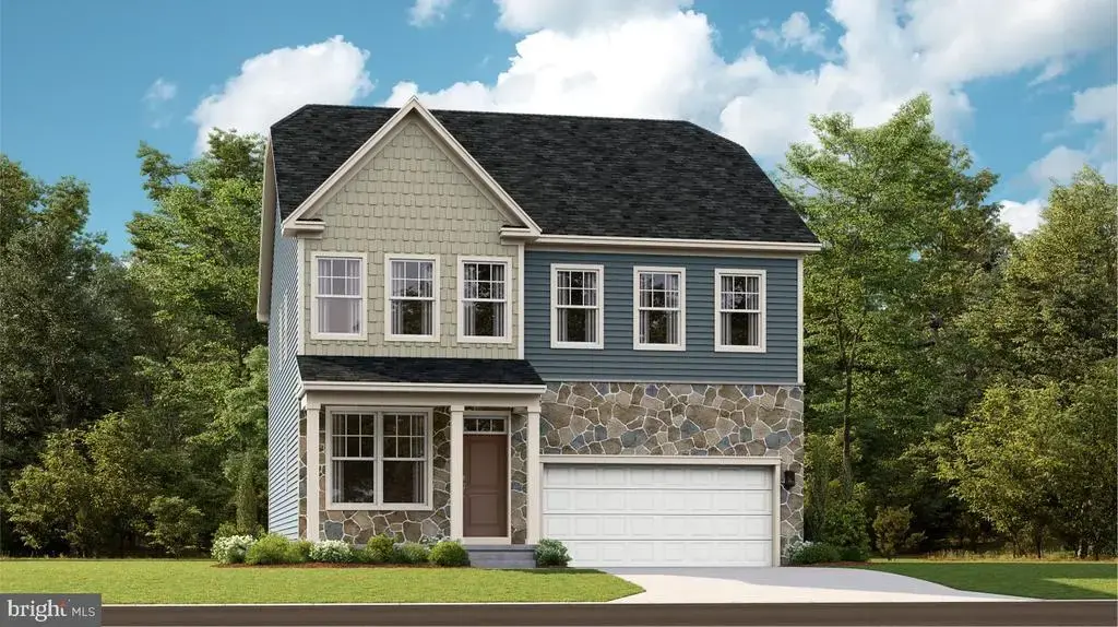 17 Whispering Brook Ln #493, RANSON