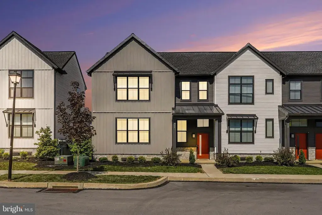 117 Larkin Dr, MECHANICSBURG