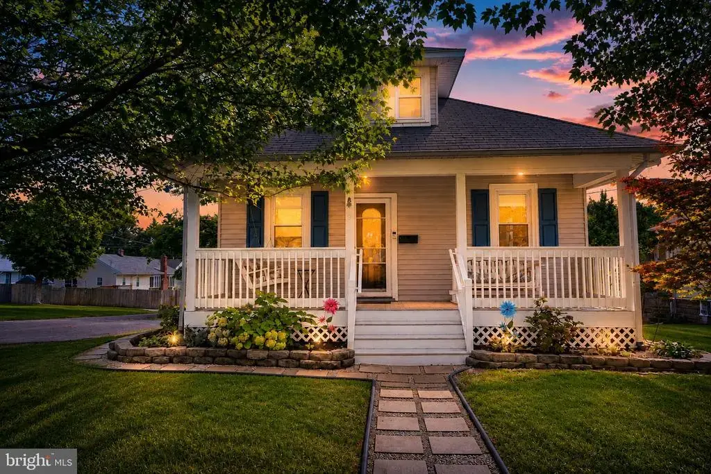 103 S Cedar Ave, MAPLE SHADE