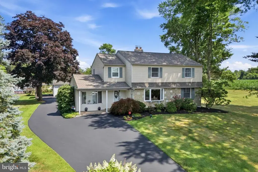 563 Broadview Rd, SOUTHAMPTON