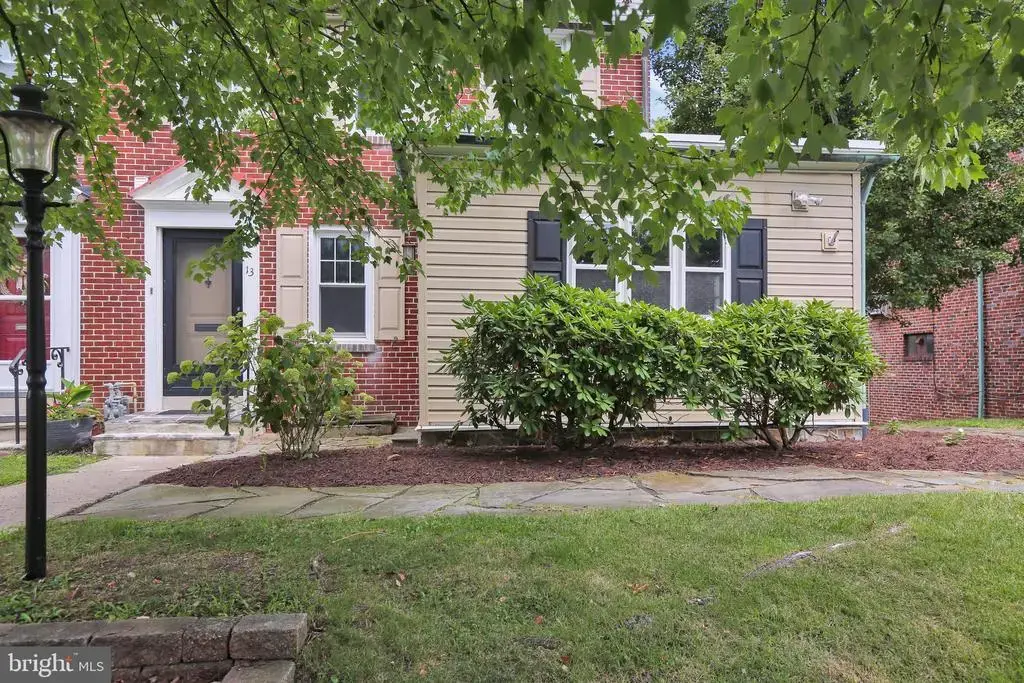 13 Endlich Ave, READING