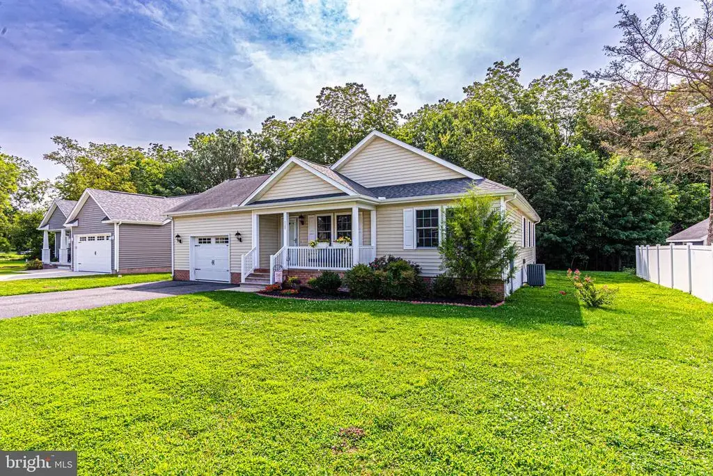 7150 Arcadia Cir, NEWARK