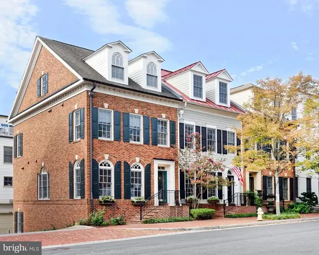 412 Oronoco St, Alexandria
