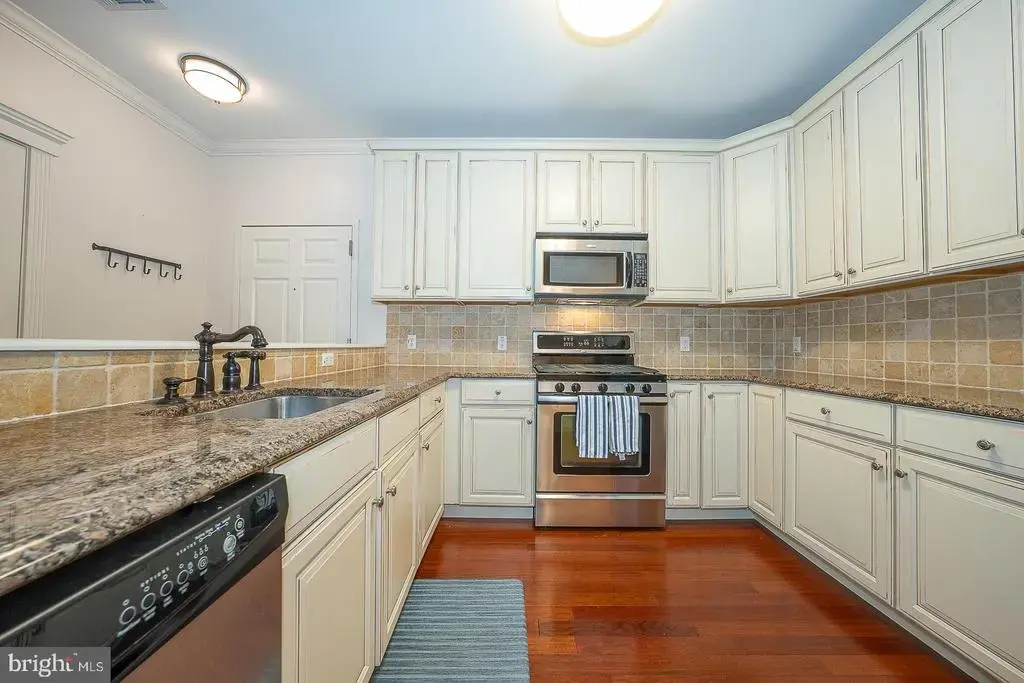 300 W Elm St #2204, CONSHOHOCKEN