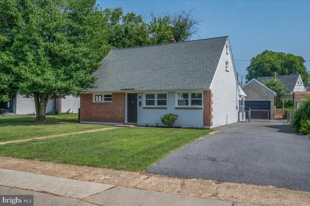 1515 Hickory Rd, Wilmington