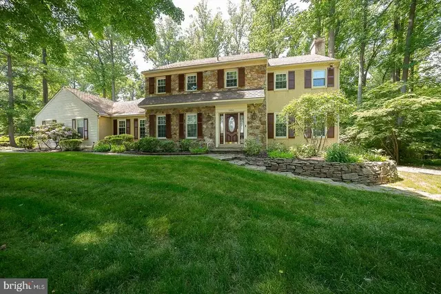 3303 Greene Countrie Dr, Newtown Square