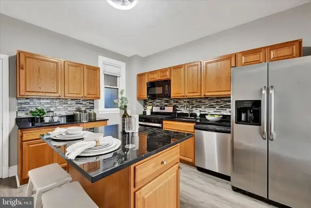 608 S Eaton St, Baltimore